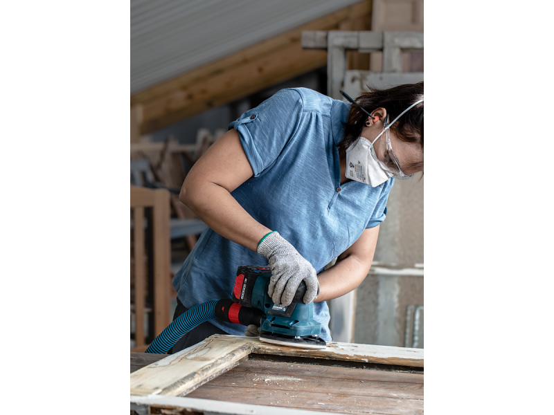 EXPERT C470 brusni papir s 14 luknjami za ekscentrične brusilnike, Dimenzije: 115x230mm, Zrnatost: 400, 2608900866